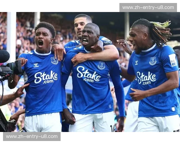 黄色潜水艇的轰鸣与蓝白军团的坚韧：比利亚对阵西班牙人，这不只是一场西甲对决